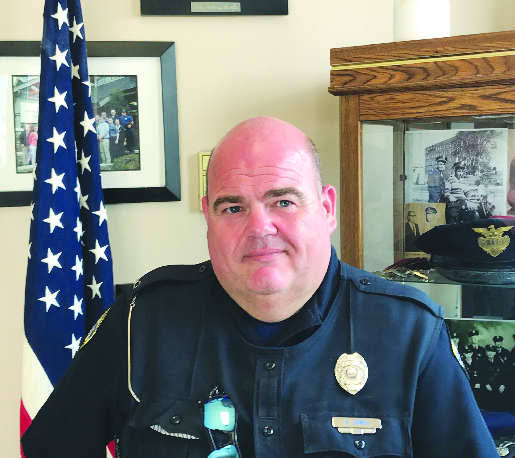 Police officer finds two careers Winchester Sun Winchester Sun