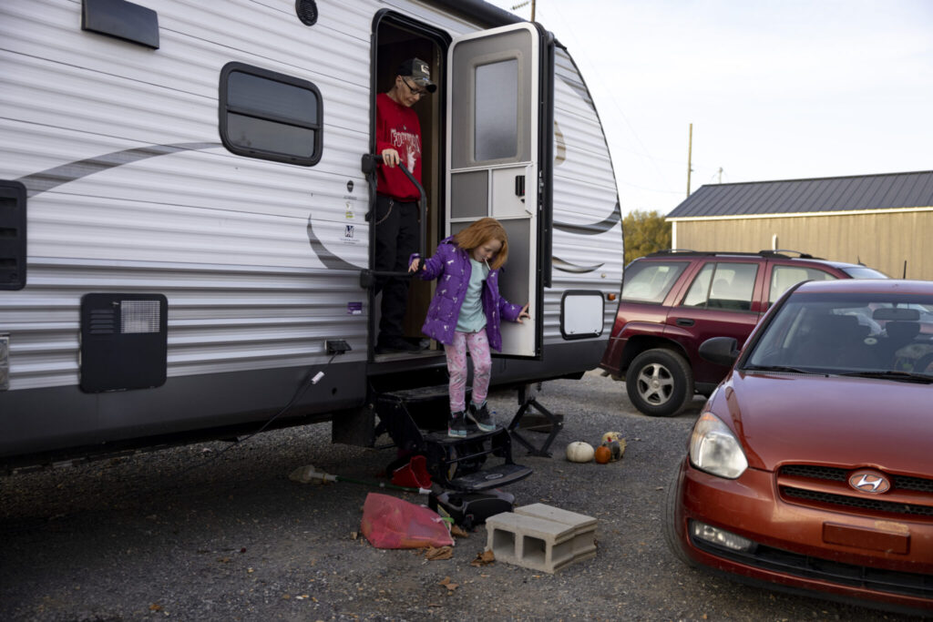 Kentucky Senate approves bill to get report on donated disaster relief